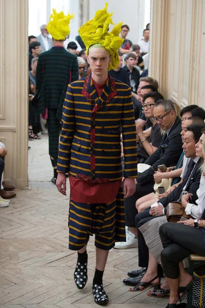 Look 26
